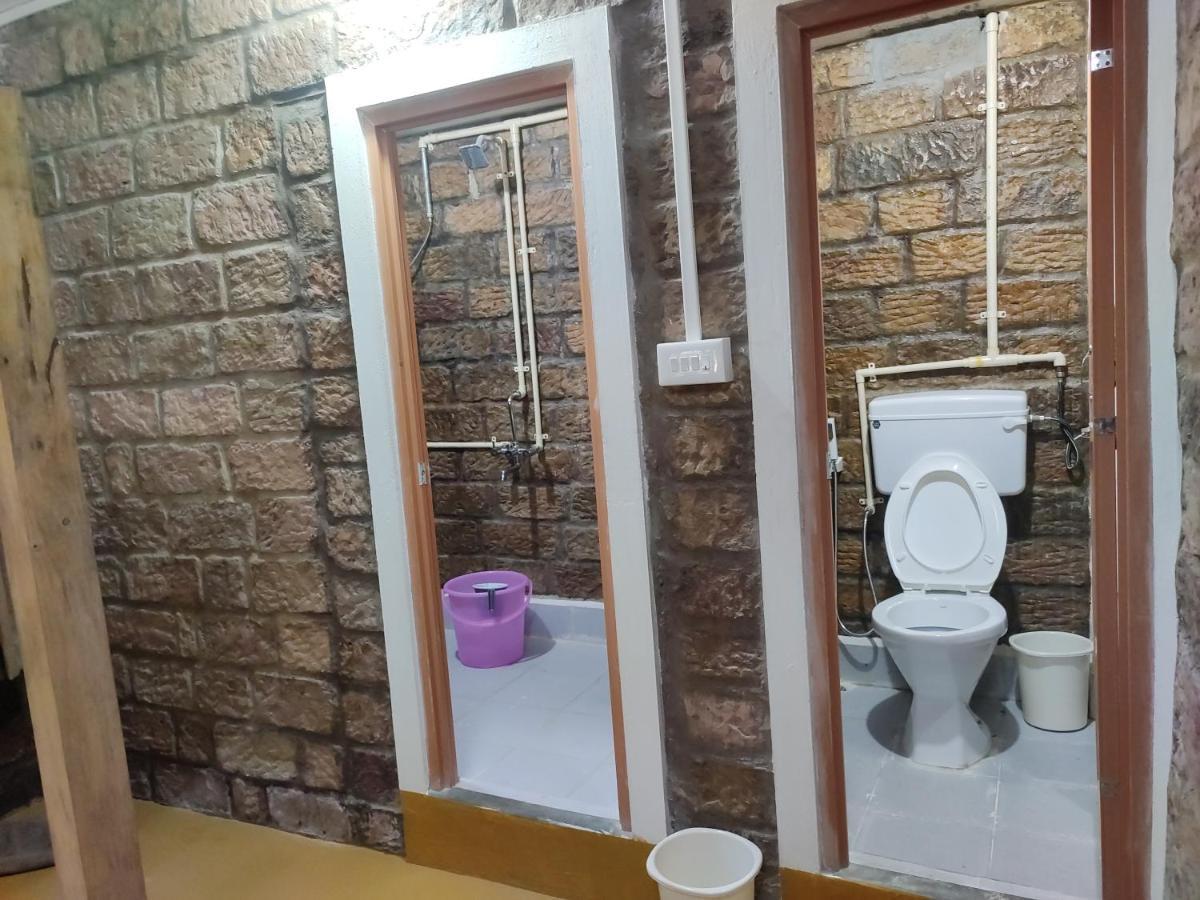 The Rustic Cottage - Homestay Черапунджи Екстериор снимка